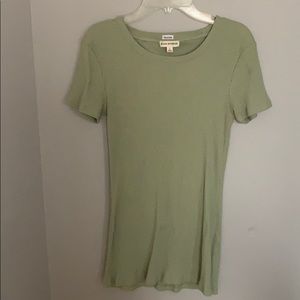 Green short sleeve T-shirt